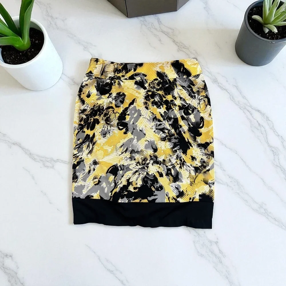 Worthington Skirt Women's Size 10 Yellow Black Abstract Print Career‎